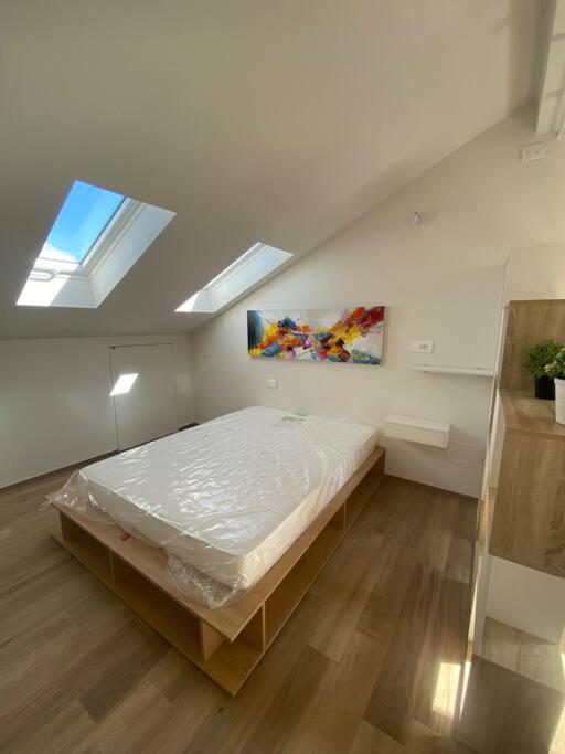 Apartmán Deliziosa Mansarda Con Vista Panoramica Cuneo Exteriér fotografie