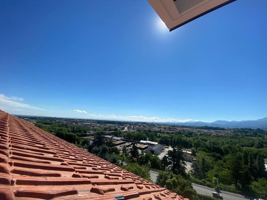 Apartmán Deliziosa Mansarda Con Vista Panoramica Cuneo Exteriér fotografie